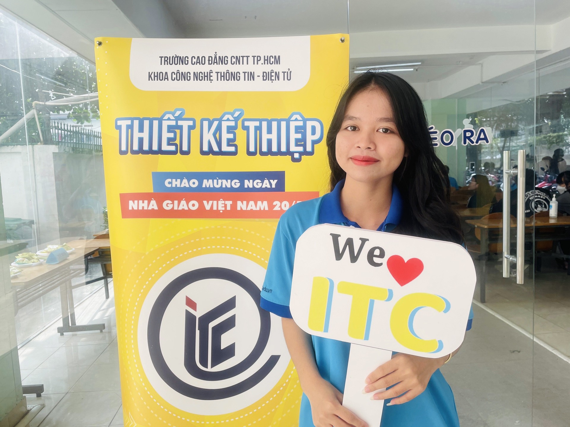 Sinh viên ITC tham gia vòng thiết kế Cuộc thi “Thiết kế thiệp chào mừng ngày Nhà giáo Việt Nam 20/11”